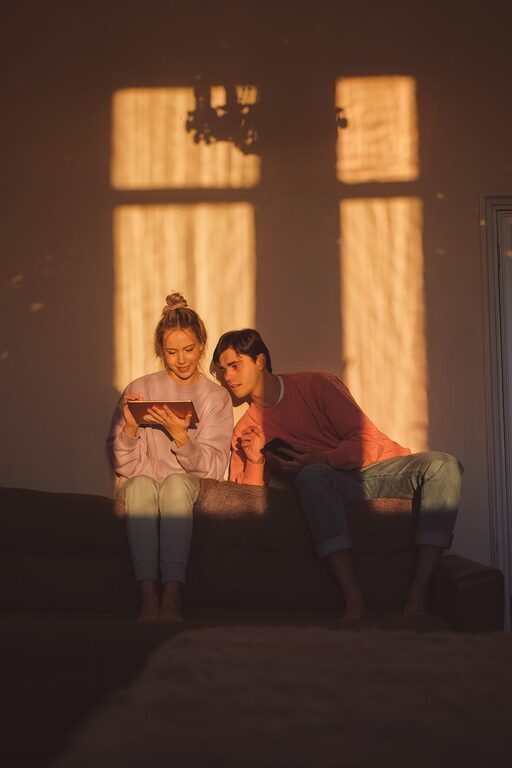 How to Plan a Perfect Screen-Light Evening at Home